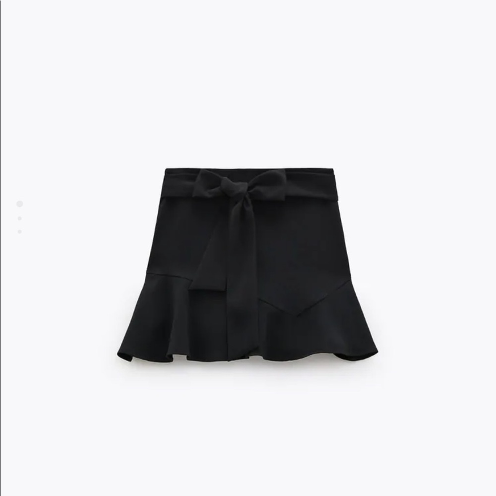 LAST DAY Zara Skort with Ruffled Hem